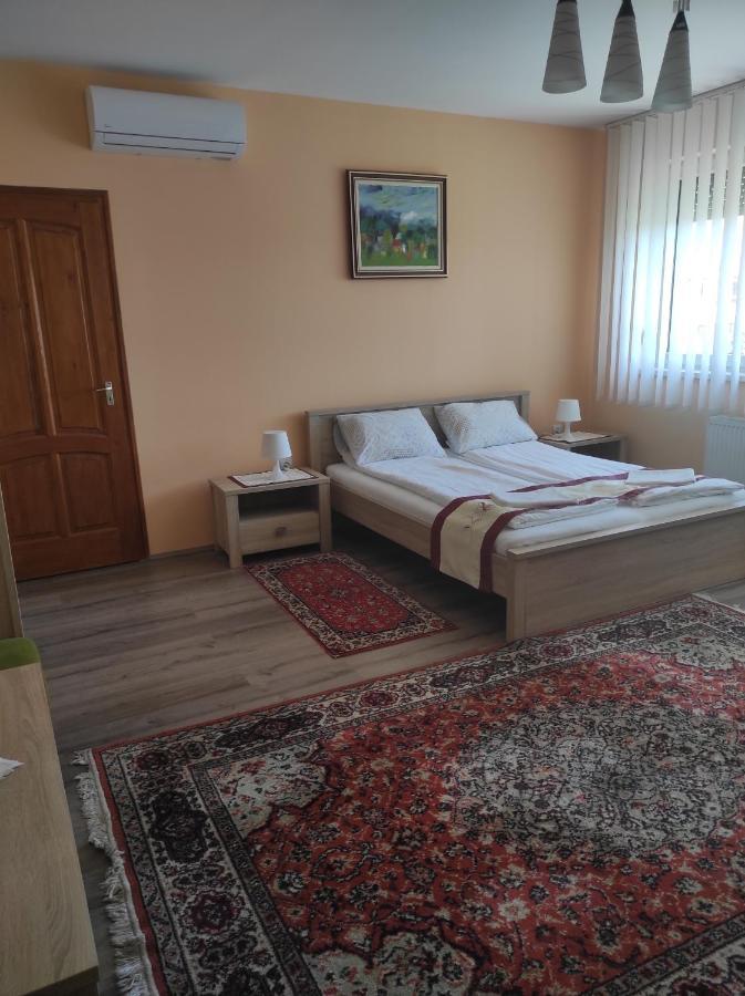 Hotel Maros Vendeghaz Mórahalom Zewnętrze zdjęcie